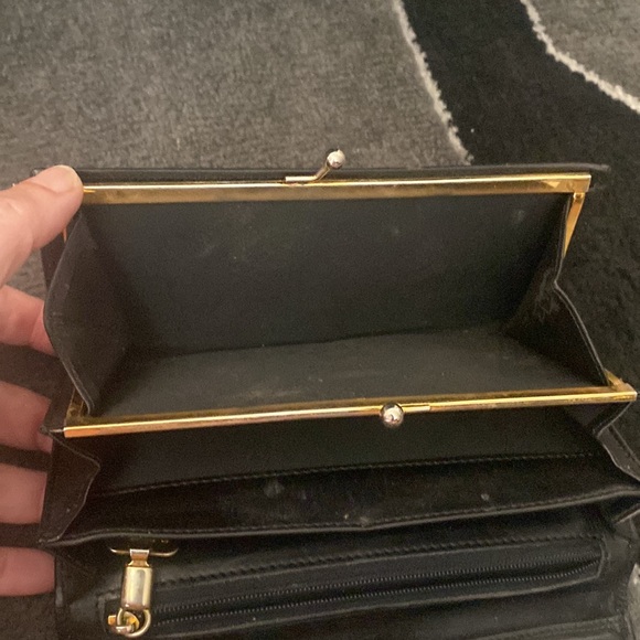 **MOSCHINO VINTAGE PURSE AND WALLET** - Picture 9 of 9